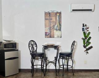Cozy Fredericksburg Retreat Fire Pit & Wineries - Fredericksburg - 1