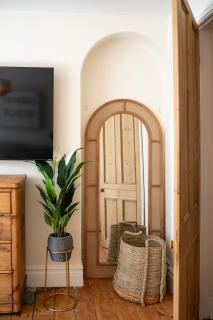 Low Tide Bedford Rd Boutiques - 2