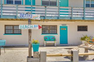 Steps to Sand Panama City Beach Apartment! - Panama City Beach - 0
