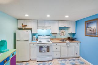 Steps to Sand Panama City Beach Apartment! - Panama City Beach - 1