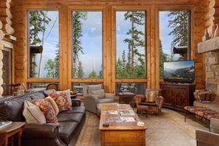 Hilltop Hideaway by Exceptional Stays - 2