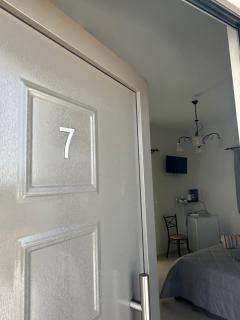 Sardis Rooms - Kimolos - 4