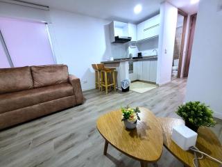 Elegant and Brand-New accommodation for up to 3 people - Bogotá - 0