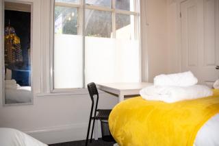 6 BR 4 Bath Central Worcester Sleeps 12 - 7