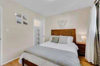 Beautifully Remodeled 2bed1bath Apartment Top Location 15 min to Beach - Los Angeles - 6