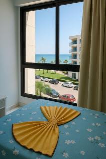 Beachfront Chalet in Porto Said with Pool Garde - 8