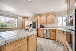2 Mi to Badger Mountain Hot Tub Haven! - Richland - 2