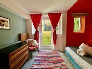 Garden Town Flat Central Accommodating 8 Guests - Brighton & Hove - 1