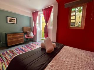 Garden Town Flat Central Accommodating 8 Guests - Brighton & Hove - 4