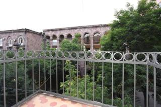 apartment in the opera - Erevan - 8