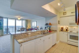 Emerald Beach Resort 1826 - Panama City Beach - 2