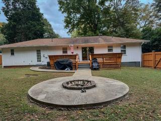 Serene Retreat House and Tiny house for 11 - Roswell - 8