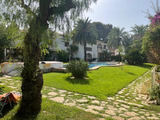 Adosado rustico familiar amplio - 4