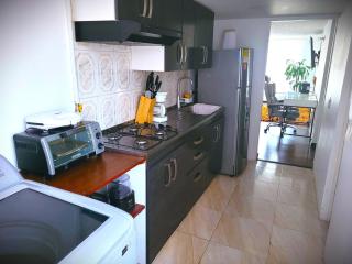 Spacious, Comfortable, and Elegantly appointed Apartment, up to 5 guests - Bogotá - 6
