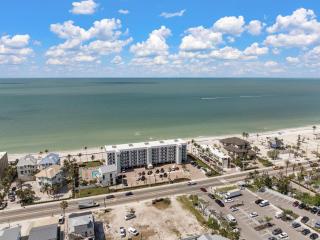 Seaside 303 - Fort Myers Beach - 7