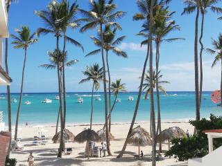 VILLAS & Apartments with Pool and OCEAN view Playa Los Corales - Punta Cana - 0
