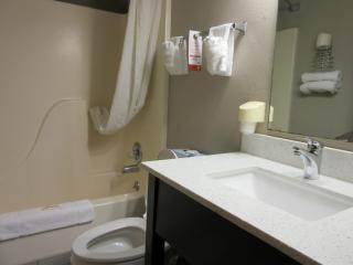 Super 8 by Wyndham Bedford DFW Airport West - Bedford - 9