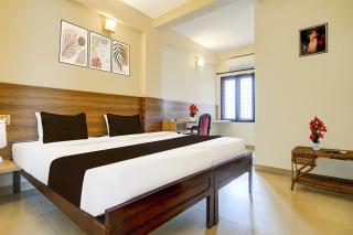 Collection O MG Road - Cochin - 7