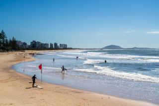 Pet friendly Holiday home with pool on Alex - Alexandra Headland - 7