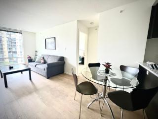 Fabulous and convenient 2B2B close to Richmond center - 7