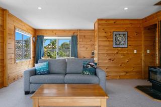 Lakewood Cottage, Cozy Lakeview Stay in Central Taupo - Taupo - 6