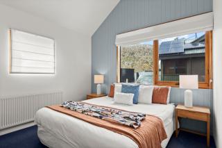 Knickerbocker B - Thredbo - 4