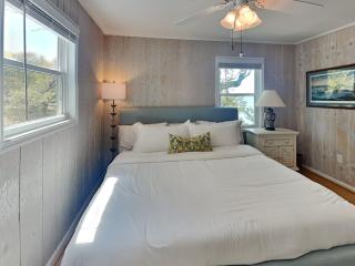 The Hydeaway - Surf City - 8
