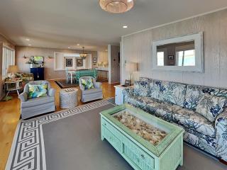 The Hydeaway - Surf City - 1