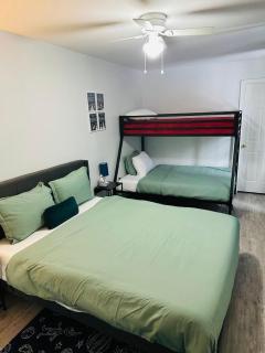 Newly renovated home, Fire pit, Games, Grill - 7