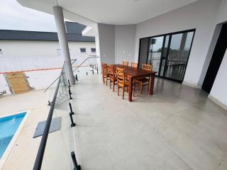 Refúgio Elegante com Piscina - 6