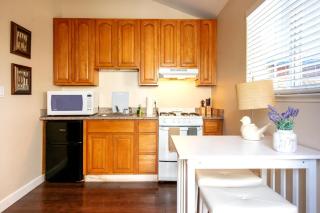 Sonoma Getaway for Two - Great Location - 6