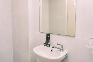 Simply Look and Comfy Studio at Tokyo Riverside PIK 2 Apartment By Travelio - 7