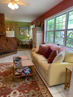 One Bed Suite near Beaches and Downtown Sarasota - 5