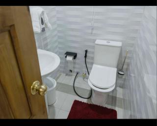 Luxury 4 bedroom House in Accra - Accra - 7