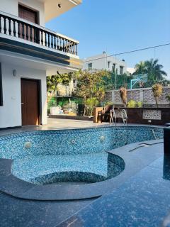 4BHK Private Villa with POOL - Gurgaon - 4