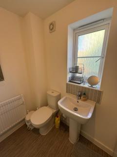 Charming Modern Home in Cheltenham - Cheltenham - 4