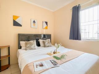 Comfort Designed 2BR Apartment at Mediterania Palace Residence By Travelio - Jakarta - 5