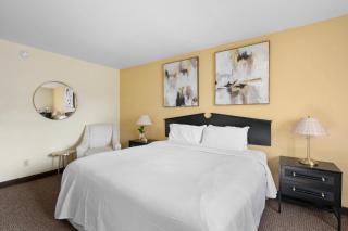 StayInn Grand Forks - 1