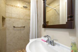 Sonoma Getaway for Two - Great Location - Sonoma - 2
