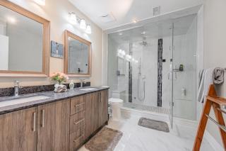Spacious 2BR APT in Cliff Road & Queensway close to China Town, Mississauga - Mississauga - 1
