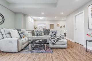 Spacious 2BR APT in Cliff Road & Queensway close to China Town, Mississauga - Mississauga - 0