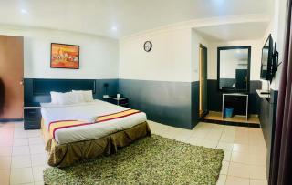 Green Town Hotel And Resort - 8