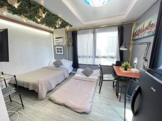 Stylish unit in Ortigas near podium & holiday inn - 1