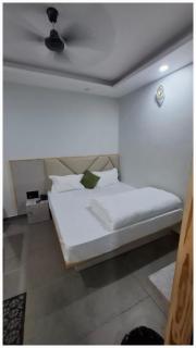 HOTEL NEW HAVEN PALACE Near Har Ki Pauri - Lift and Parking Facilities - A Top Rated Hotel - Fully Air Conditioning - - Haridwār - 5