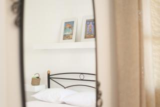 Theo Studios & Apartments - 1