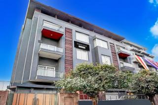 Super Townhouse Sector 122 Noida Formerly Hotel Zineb - Noida - 0