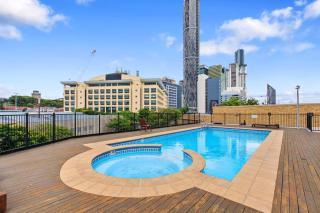 CBD Apt Near Stadium with City & River Views! - Brisbane - 6