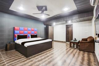Super Townhouse Haibowal Chowk - Ludhiana - 1