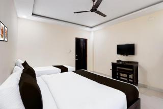 Super Collection O Tirumala Road Near Alipiri - Tirupati - 3