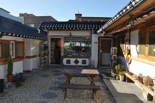 Jeonju Tosarang Guesthouse - Jeonju - 6
